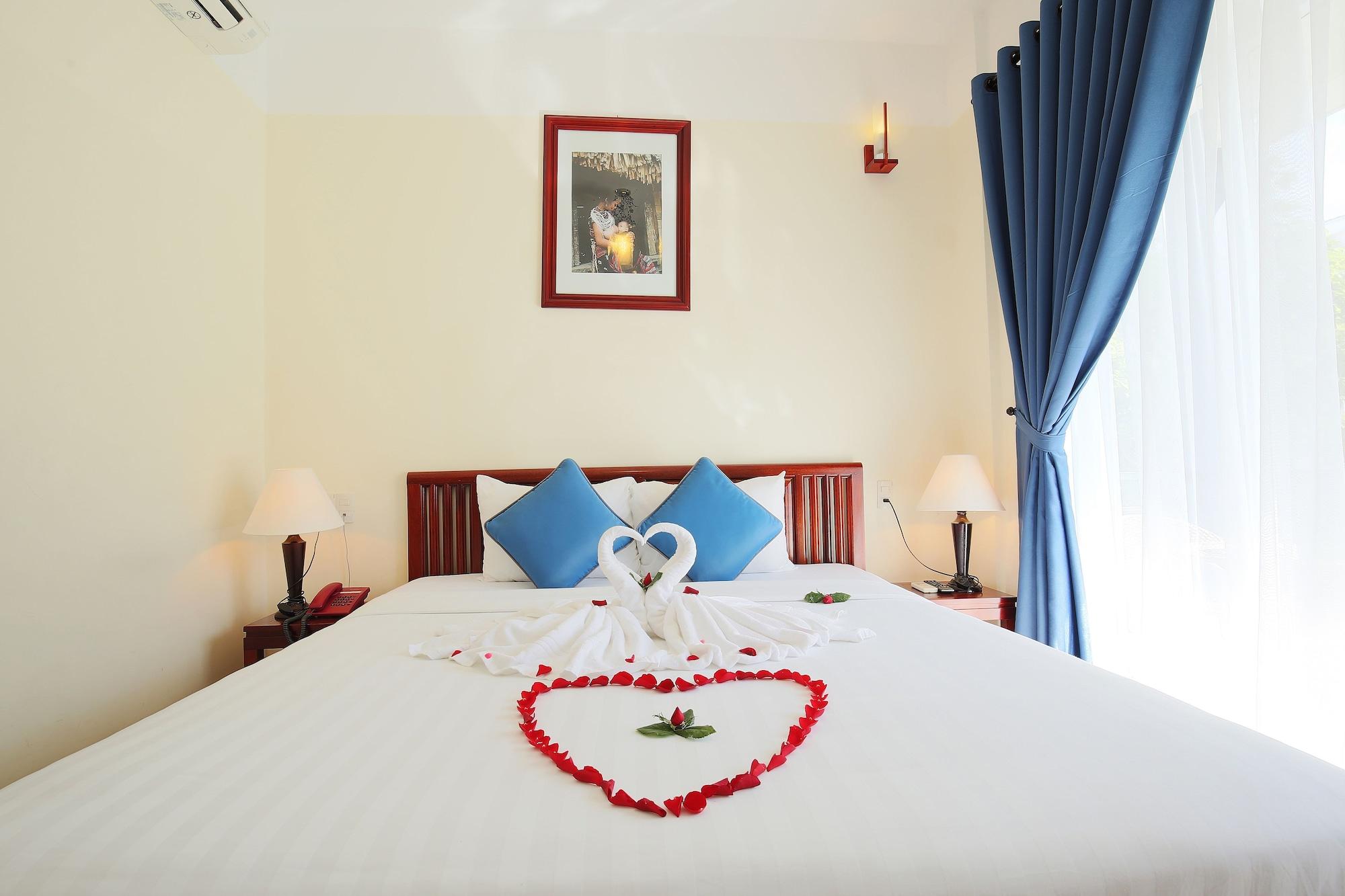 Prince Hotel هوي ان المظهر الخارجي الصورة