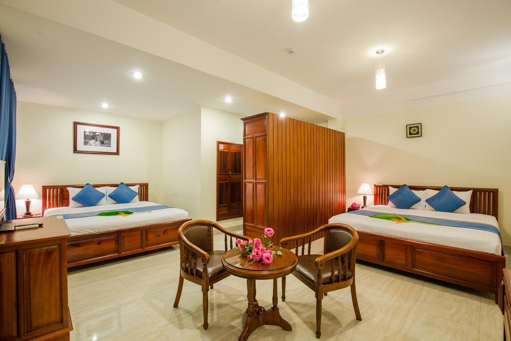 Prince Hotel هوي ان المظهر الخارجي الصورة