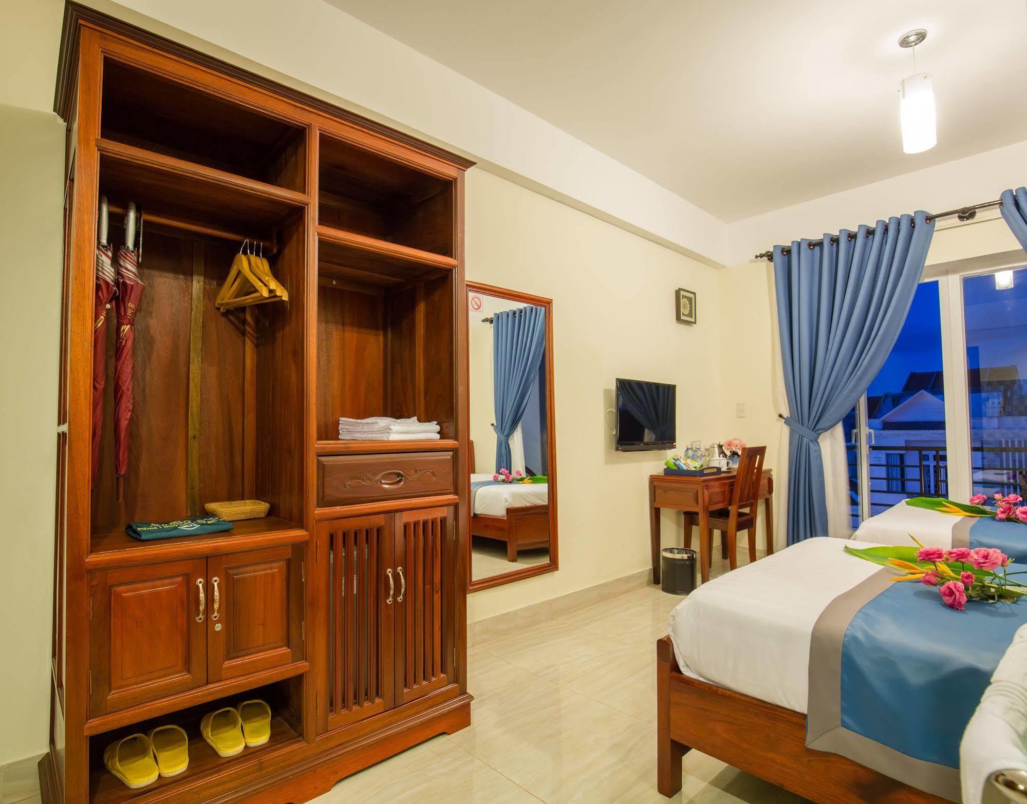 Prince Hotel هوي ان المظهر الخارجي الصورة