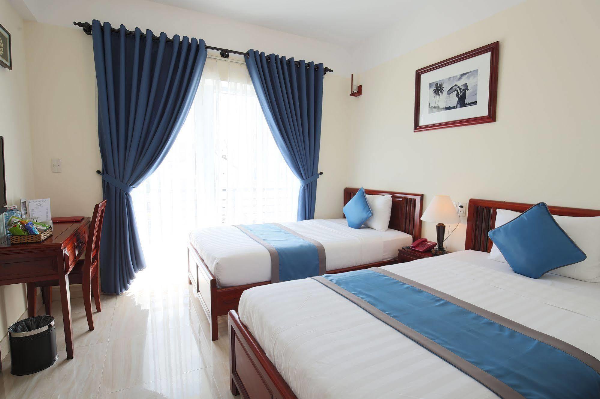 Prince Hotel هوي ان المظهر الخارجي الصورة